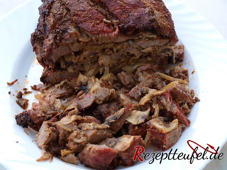 Schichtbraten aus dem Grill – Champignon-Senf