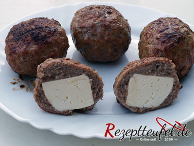 Gefüllte Frikadellen mit Hirtenkäse