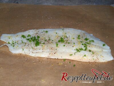 Heilbuttfilet mit Petersilie bestreut