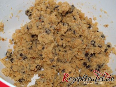 Der Teig hat eine krümelige Konsistenz