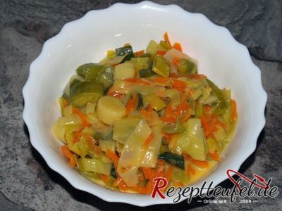Lauchgemüse mit Möhren
