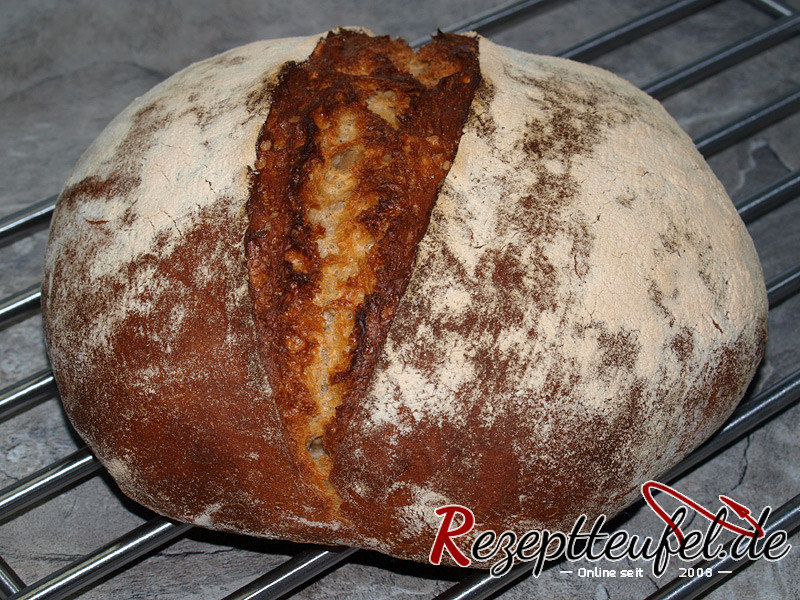 Buttermilchbrot mit Sonnenblumenkernen