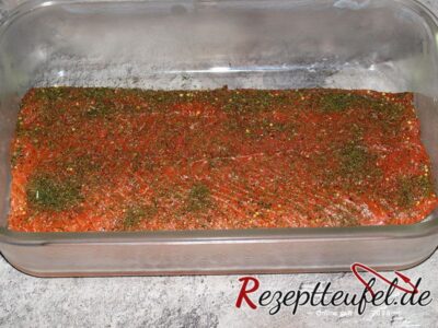 Lachs mit etwas Dill, noch 24 Stunden reifen lassen