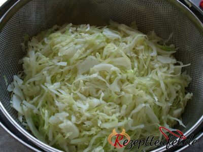 Der kurz vorgekochte Spitzkohl