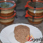 Bratwurstgehäck (Bratwurstkeck) im Glas