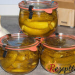 Knoblauchgurken mit Dill