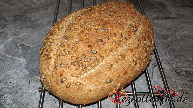 Kürbiskernbrot mit Vollkornanteil