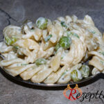 Nudelsalat mit Joghurtdressing