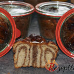 Nusszopf im Glas eingeweckt