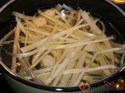 Spargelschalen auskochen