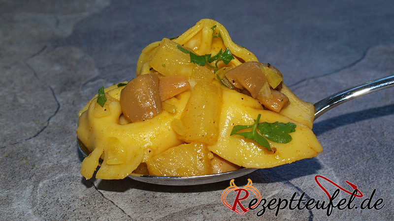 Tortellinisalat mit leichtem Dressing