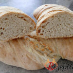 Helles Wurzelbrot mit Lievito Madre (aufgeschnitten)