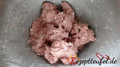 Gebundene Wurstmasse